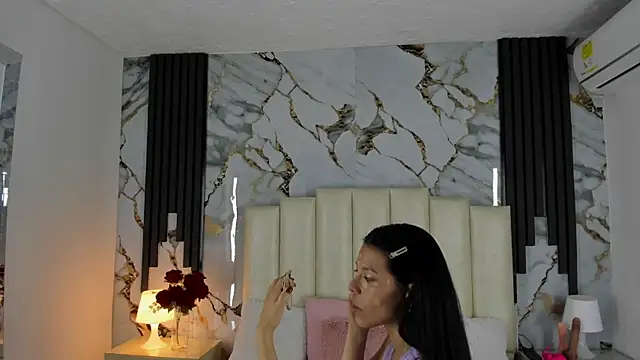 Snapshot of lulumars chatting on February 18, 2025, 4:04 am lulumars online show from February 18, 2025, 4:04 am