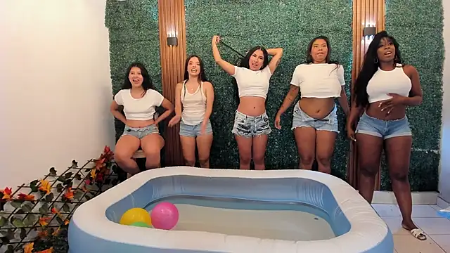 Snapshot of lulumars chatting on October 18, 2025, 5:21 am lulumars online show from October 18, 2025, 5:21 am