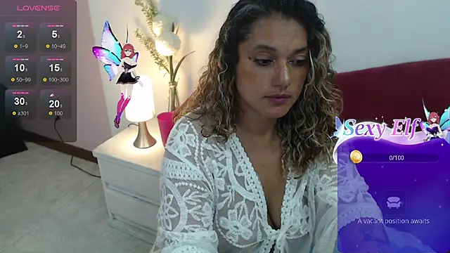 Sofii Diaz online show from December 6, 2024, 9:46 pm