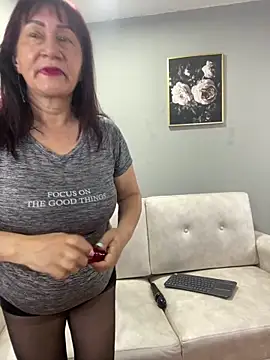 Snapshot of Savvanahh chatting on November 6, 2025, 11:55 am Savvanahh online show from November 6, 2025, 11:55 am