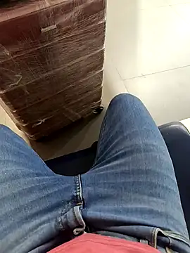 Insidexxx29 online show from January 14, 2025, 1:15 am