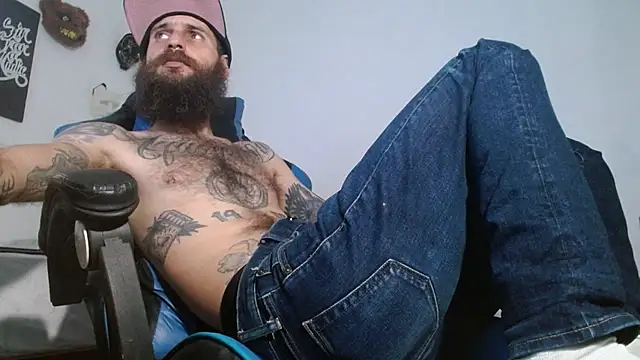 Snapshot of Tatted21xxx chatting on March 12, 2026, 7:09 pm Tatted21xxx online show from March 12, 2026, 7:09 pm