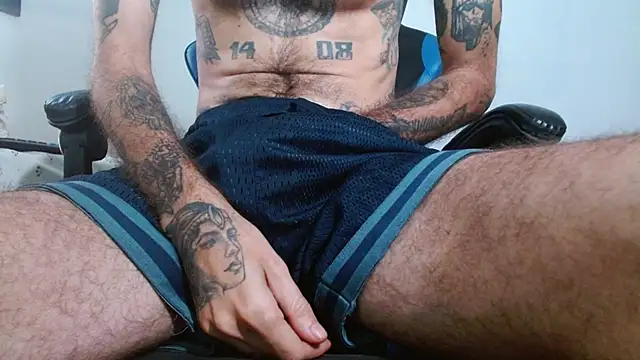 Snapshot of Tatted21xxx chatting on March 22, 2026, 4:32 pm Tatted21xxx online show from March 22, 2026, 4:32 pm