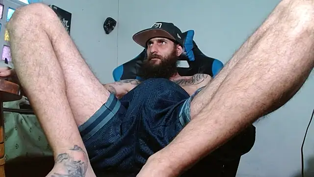 Snapshot of Tatted21xxx chatting on April 3, 2026, 8:40 pm Tatted21xxx online show from April 3, 2026, 8:40 pm