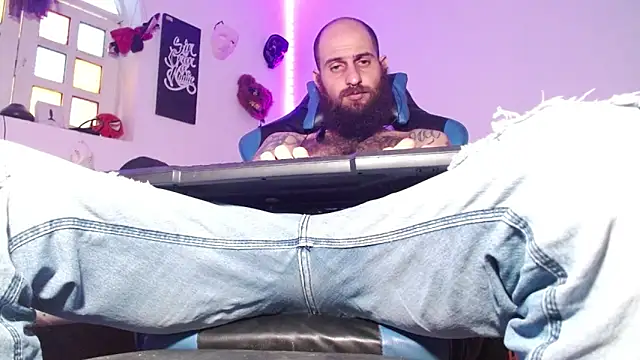 Snapshot of Tatted21xxx chatting on April 16, 2026, 7:47 pm Tatted21xxx online show from April 16, 2026, 7:47 pm