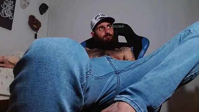 Snapshot of Tatted21xxx chatting on April 20, 2026, 6:53 pm Tatted21xxx online show from April 20, 2026, 6:53 pm