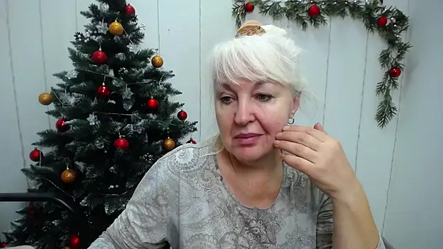 BlondyLeeBest online show from December 1, 2024, 7:14 pm