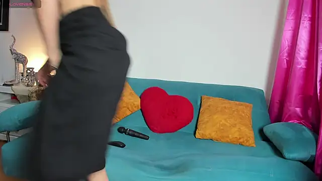 Victoria Jonness online show from April 9, 2026, 7:41 pm