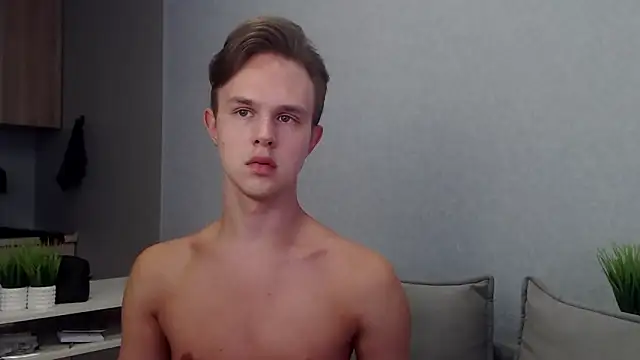 MartinMendez online show from September 12, 2025, 6:57 am