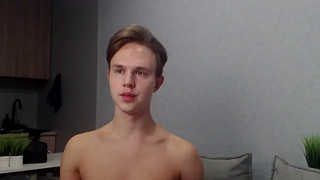 MartinMendez online show from October 13, 2025, 8:14 am