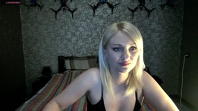 Snapshot of annagreeneyess chatting on April 29, 2026, 2:21 pm annagreeneyess online show from April 29, 2026, 2:21 pm