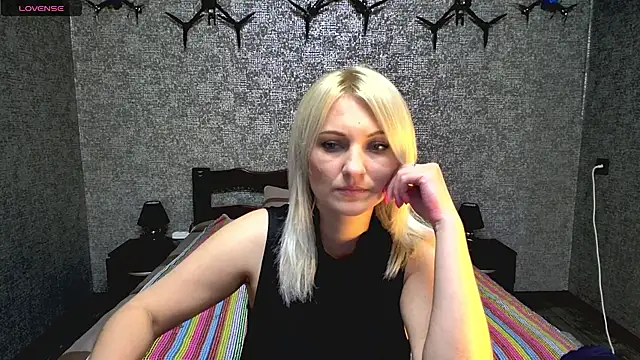 Snapshot of annagreeneyess chatting on May 24, 2026, 11:04 am annagreeneyess online show from May 24, 2026, 11:04 am