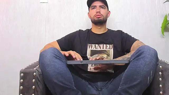 matteosantos online show from March 6, 2025, 11:25 am