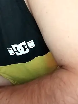 LoGaNfree88 online show from November 4, 2025, 10:20 pm