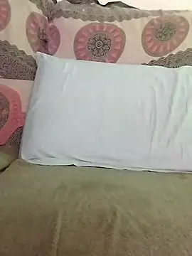 LoGaNfree88 online show from May 15, 2026, 11:56 pm