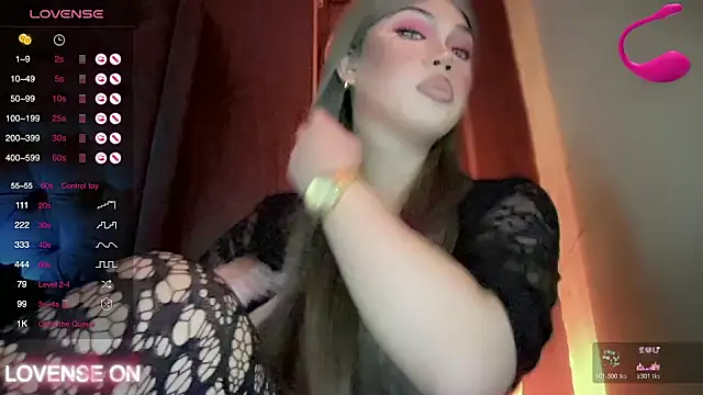 Snapshot of madam_agnes1 chatting on November 4, 2025, 2:49 pm madam agnes1 online show from November 4, 2025, 2:49 pm