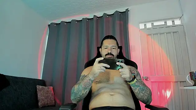 Pierre Vidal online show from November 9, 2025, 2:26 pm