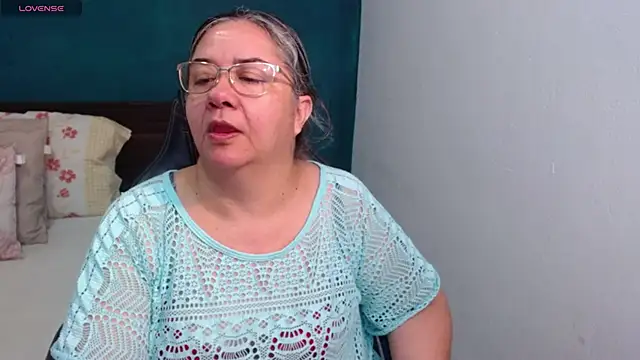 scaelettdubois online show from May 22, 2026, 12:51 am