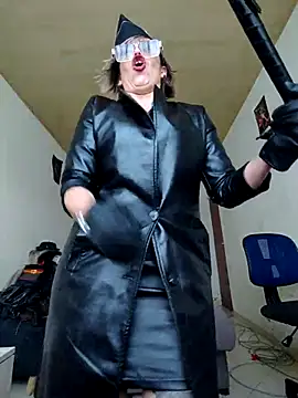 sexymarilyncolombia online show from October 2, 2025, 1:07 pm