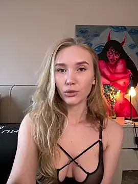 MariaTull online show from April 14, 2026, 6:30 am