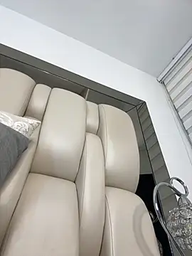 ALISSON FOXXX1 online show from October 15, 2025, 8:53 pm