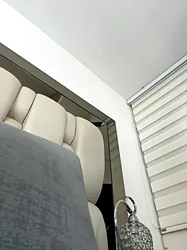 ALISSON FOXXX1 online show from October 18, 2025, 4:41 pm