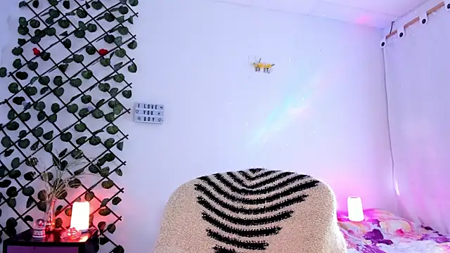 cailynhot online show from February 22, 2026, 8:51 pm