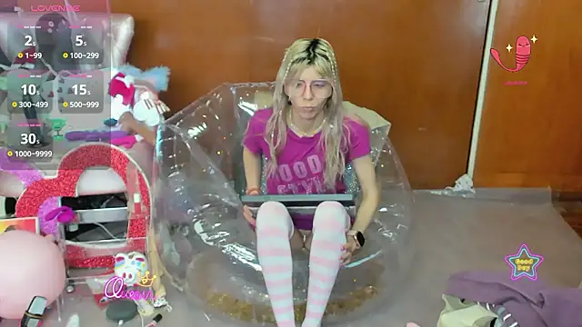 Skinygirl online show from January 5, 2026, 6:33 pm