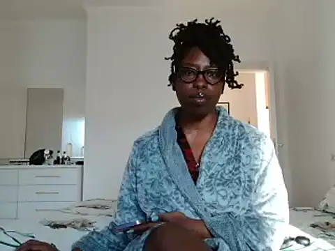 MadamIndigo online show from February 27, 2026, 6:35 am