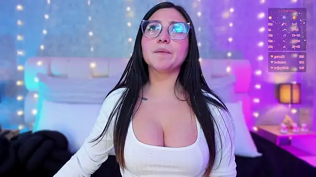 lucy neil online show from December 28, 2024, 1:08 am