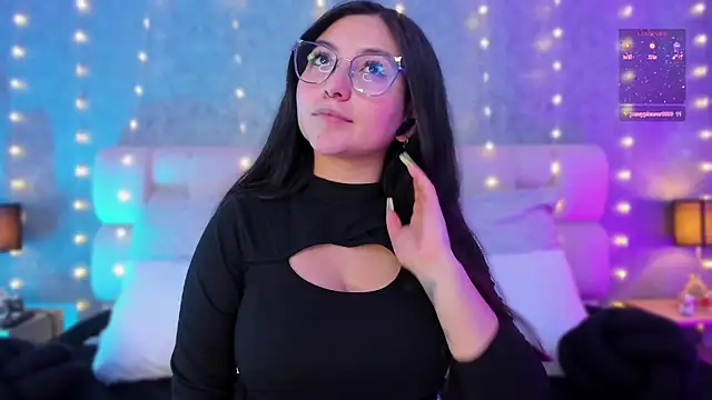 lucy neil online show from December 28, 2024, 10:13 pm