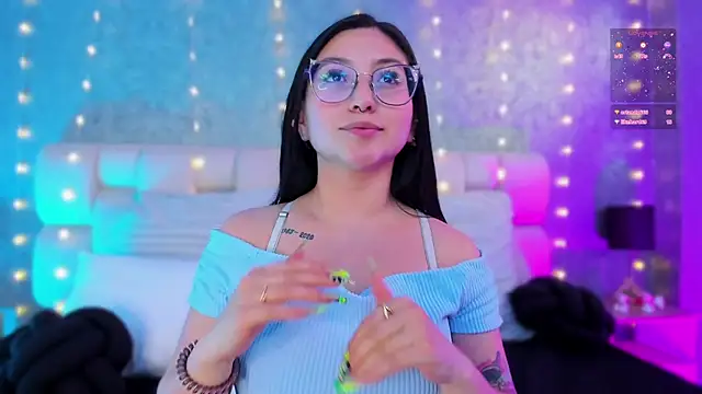 lucy neil online show from January 2, 2025, 10:22 pm