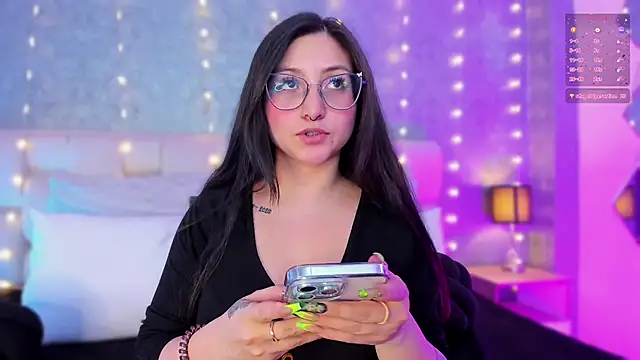 lucy neil online show from January 8, 2025, 10:06 pm