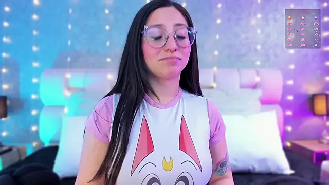 lucy neil online show from January 9, 2025, 7:08 pm