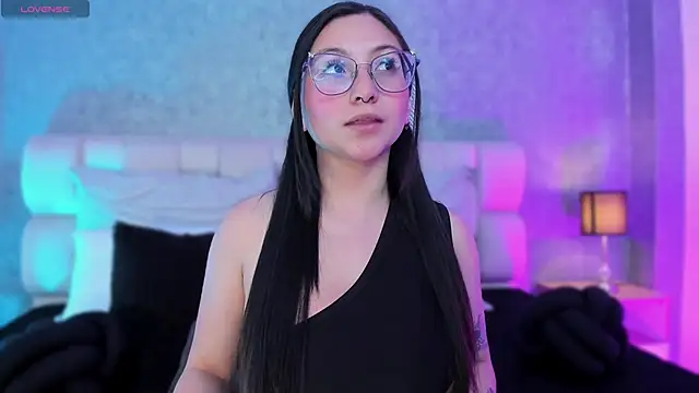 lucy neil online show from January 18, 2025, 11:11 pm