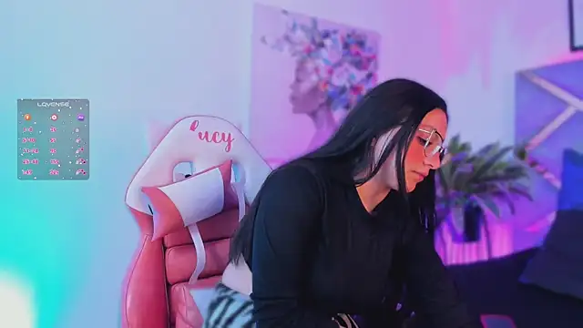 lucy neil online show from November 2, 2025, 2:36 am