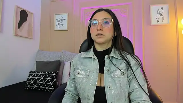 lucy neil online show from March 12, 2026, 2:29 am