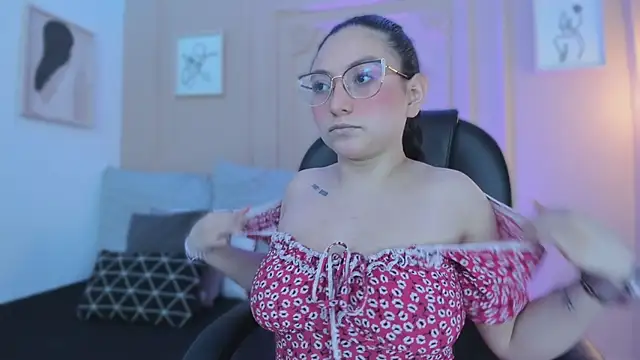 lucy neil online show from March 13, 2026, 2:29 am