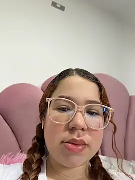 Lucyklein2022 online show from July 22, 2026, 12:41 pm