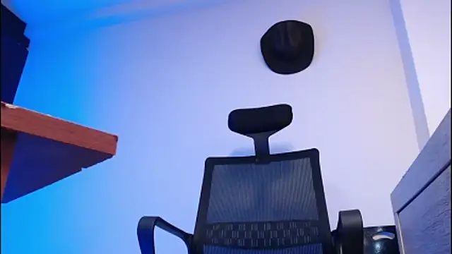 cowboyht online show from February 3, 2026, 3:48 am