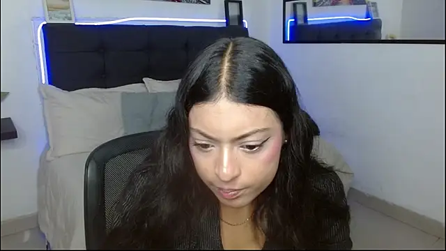 vaness weet online show from November 29, 2025, 8:12 pm