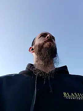 Snapshot of JohnnyFaster chatting on September 27, 2025, 1:05 pm JohnnyFaster online show from September 27, 2025, 1:05 pm