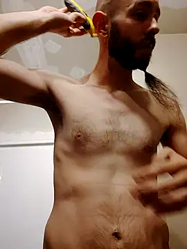 Snapshot of JohnnyFaster chatting on November 9, 2025, 7:50 am JohnnyFaster online show from November 9, 2025, 7:50 am