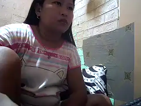 Snapshot of sweethotmom chatting on December 18, 2024, 11:40 pm sweethotmom online show from December 18, 2024, 11:40 pm