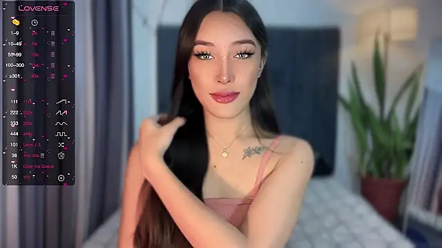 wiggle nibble online show from October 5, 2025, 2:48 pm