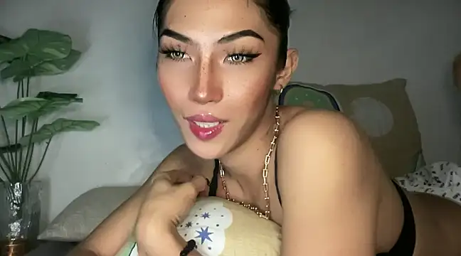 Snapshot of Bella_Gordon chatting on February 8, 2025, 9:57 pm Bella Gordon online show from February 8, 2025, 9:57 pm