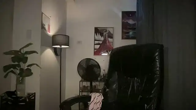 Snapshot of Bella_Gordon chatting on September 20, 2025, 5:58 pm Bella Gordon online show from September 20, 2025, 5:58 pm