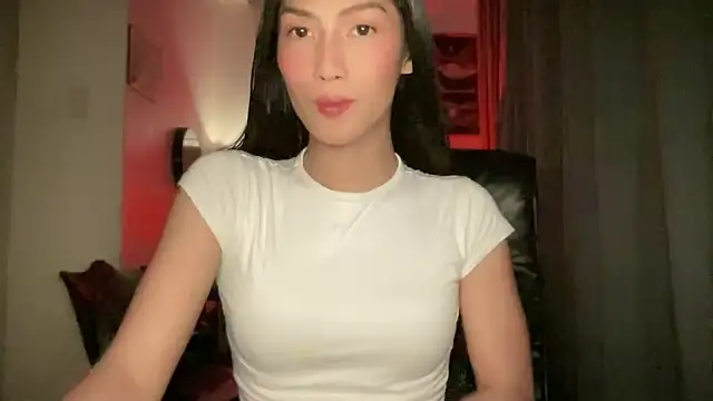 Snapshot of Bella_Gordon chatting on October 13, 2025, 4:51 pm Bella Gordon online show from October 13, 2025, 4:51 pm