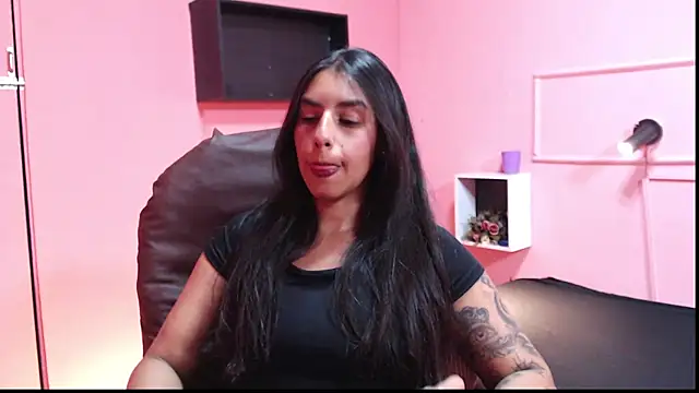 Snapshot of Desipleasure chatting on February 13, 2025, 8:13 pm Desipleasure online show from February 13, 2025, 8:13 pm