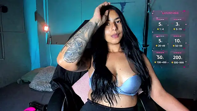 Snapshot of Desipleasure chatting on October 4, 2025, 8:18 pm Desipleasure online show from October 4, 2025, 8:18 pm